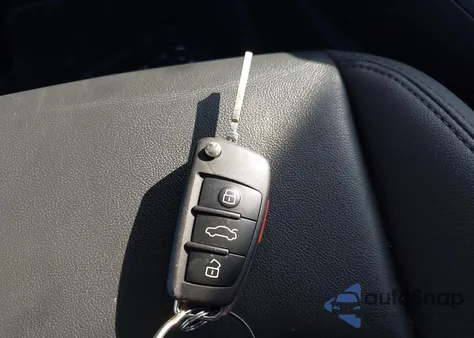 2025 Audi Q3 Premium 45 Tfsi S Line Quattro Tiptronic z USA, uszkodzony, nr VIN WA1DECF37S1015012